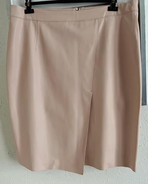 M&S mode lederlook rok maat 48[dmv], Kleding | Dames, Rokken, Nieuw, Maat 46/48 (XL) of groter, Roze, Knielengte, Ophalen of Verzenden