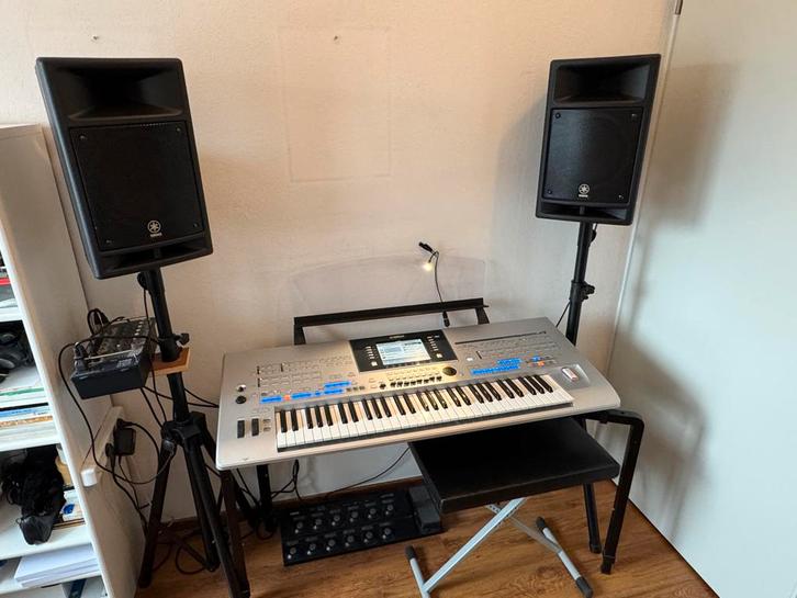 Yamaha Tyros 4 Compleet Pakket, Muziek en Instrumenten, Keyboards, Zo goed als nieuw, 61 toetsen, Yamaha, Aanslaggevoelig, Ophalen of Verzenden