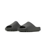 adidas Yeezy Slide Dark Onyx maat 46, Slippers, Zwart, Nieuw, Ophalen of Verzenden