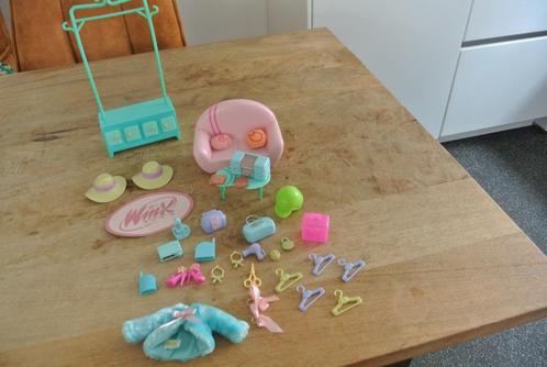 Barbie Winx Lounge set / nr 184, Verzamelen, Poppen, Zo goed als nieuw, Overige typen, Ophalen of Verzenden