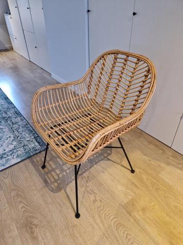Rotan stoel (als nieuw) beschikbaar voor biedingen