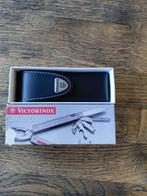 Nieuwe Victorinox Swisstool met etui, Ophalen of Verzenden, Nieuw