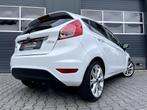 Ford Fiesta 1.0 EcoBoost TITANIUM *TREKHAAK*ECC*17 LMV*MOOIE, Voorwielaandrijving, Gebruikt, Euro 6, Electronic Stability Program (ESP)
