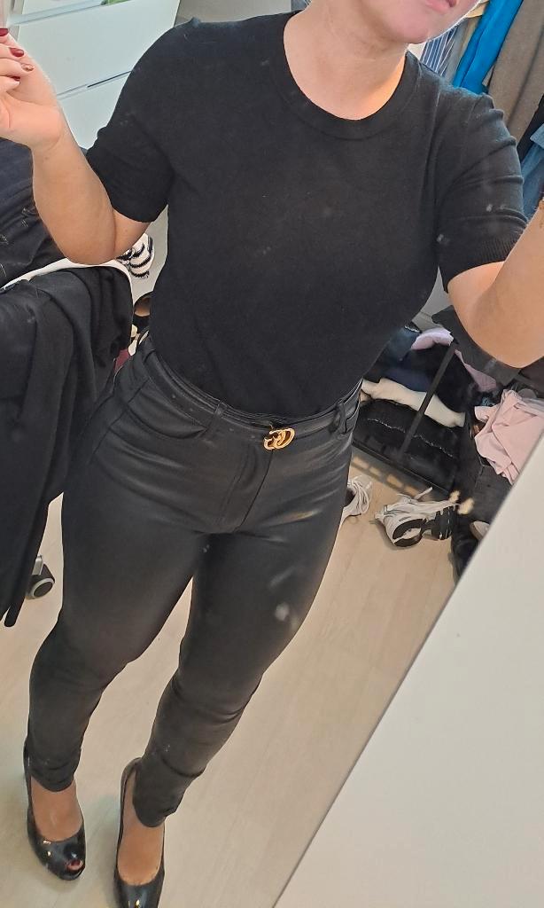 Zwart basic shirtje Zara., Kleding | Dames, T-shirts, Nieuw, Maat 36 (S), Zwart, Korte mouw, Ophalen of Verzenden