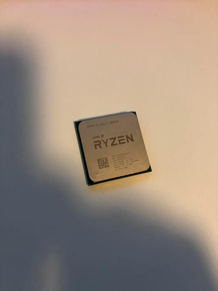 Ryzen 7 3800X Processor, Computers en Software, Processors, Zo goed als nieuw, 8-core, 4 Ghz of meer, Verzenden