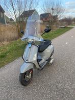 Vespa Sprint Nardo grey 2019, Fietsen en Brommers, Scooters | Vespa, Ophalen, Gebruikt, Vespa S, Benzine
