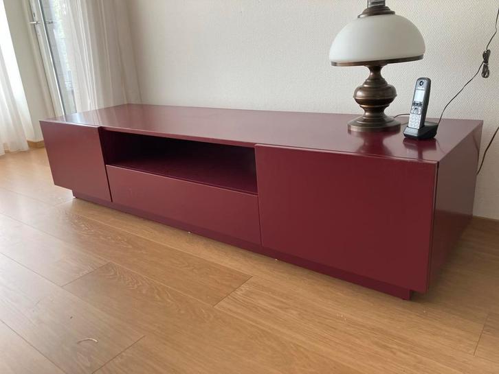 Bordeauxrode Dressoir/TV Kast - 200cm Breed, Huis en Inrichting, Kasten | Televisiemeubels, Gebruikt, Minder dan 100 cm, 200 cm of meer