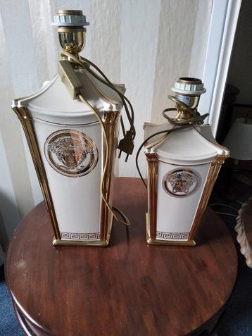 Twee Versace ahura lampen beschikbaar voor biedingen