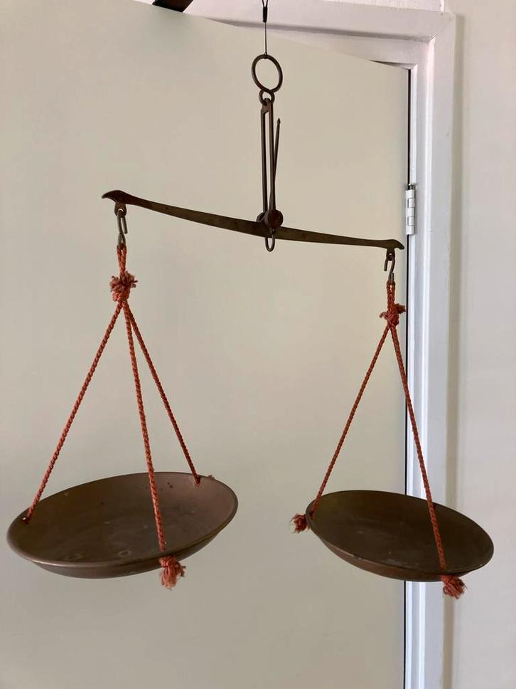 Antieke Balans  Weeg Schalen KILOG gemerkt, Antiek en Kunst, Antiek | Gereedschap en Instrumenten, Ophalen of Verzenden