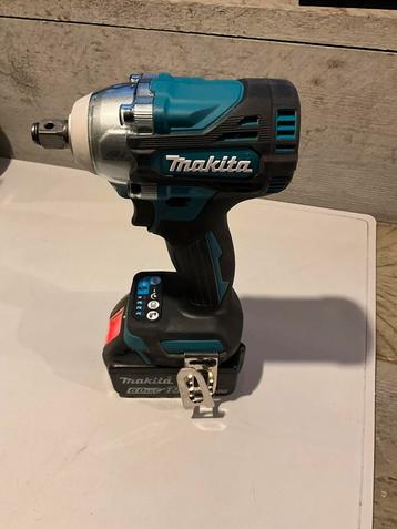 Makita DTW300 body nieuwstaat incl accu 6.0aH 18V beschikbaar voor biedingen