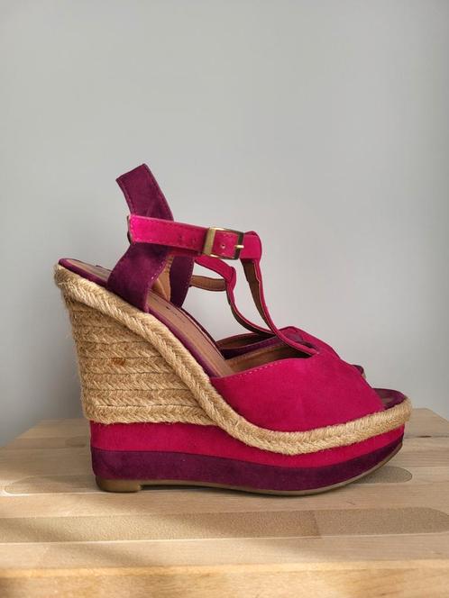 Mooie Unieke Roze Sleehakken | Maat 38, Kleding | Dames, Schoenen, Zo goed als nieuw, Schoenen met hoge hakken, Roze, Ophalen of Verzenden