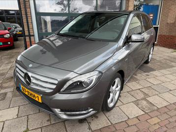 Mercedes-Benz B-Klasse 1.6 B180 2012 / Leder / Trekhaak / Ca beschikbaar voor biedingen