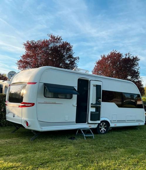 Te koop Hobby premium 560 UL 2018, Caravans en Kamperen, Caravans, Particulier, tot en met 4, Rondzit, Hobby, 2 aparte bedden