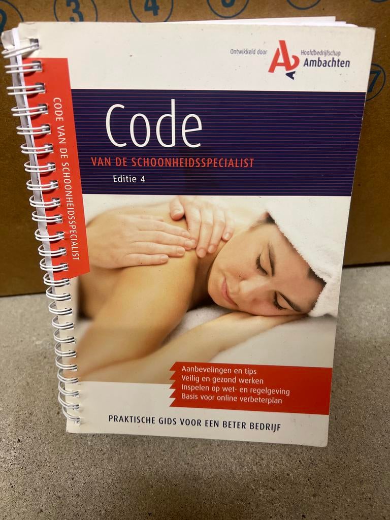 Code van de Schoonheidsspecialist - Editie 4, Boeken, Ophalen of Verzenden, Zo goed als nieuw, MBO