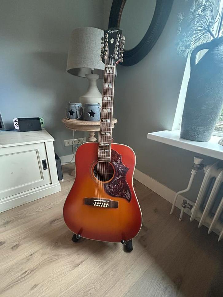 Epiphone hummingbird 12 string, Muziek en Instrumenten, Snaarinstrumenten | Gitaren | Akoestisch, Zo goed als nieuw, Western- of Steelstringgitaar