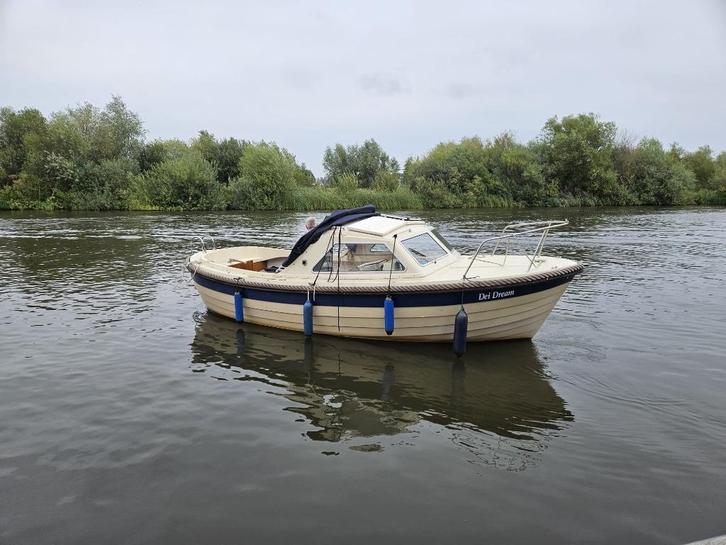 Te koop diverse boten en buitenboordmotoren, Watersport en Boten, Vis- en Consoleboten, Gebruikt, Tot 10 pk, 3 tot 6 meter, Benzine