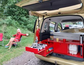 Camperinrichting voor Berlingo of Peugeot Partner beschikbaar voor biedingen