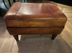 Exclusieve schapenleren hocker., Huis en Inrichting, Banken | Voetenbanken en Poefen, Ophalen, Minder dan 50 cm, ., .