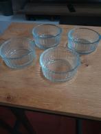 4 Pyrex schaaltjes., Gebruikt, Ophalen of Verzenden, Effen, Glas