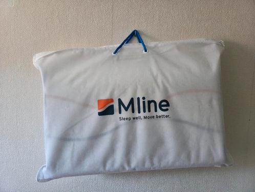 Mline Hoofdkussen Pillow You Blauw, Huis en Inrichting, Woonaccessoires | Kussens, Nieuw, Blauw, Vierkant, Ophalen of Verzenden