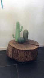 houten bijzettafel hout stam op wielen kleine tafel, Huis en Inrichting, Tafels | Bijzettafels, Ophalen, Minder dan 45 cm, Minder dan 55 cm