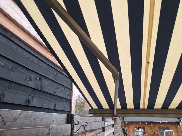 Zonnescherm elektrisch, Tuin en Terras, Zonneschermen, Gebruikt, Knikarmscherm, 150 tot 300 cm, 250 cm tot 450 cm, Elektrisch