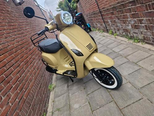 ‼️MOMO MORINO BROMSCOOTER 2023‼️, Fietsen en Brommers, Scooters | Overige merken, Zo goed als nieuw, Maximaal 45 km/u, Benzine