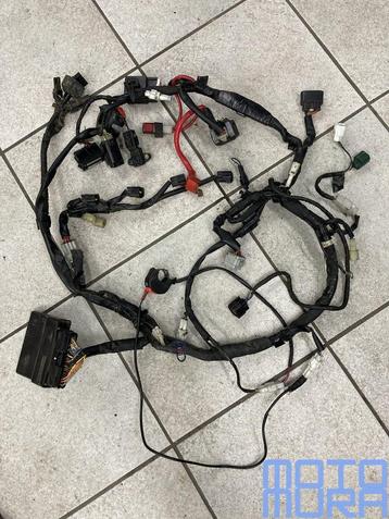 YEC ECU en kabelboom Yamaha R1 2004 - 2006 RN12 race compute beschikbaar voor biedingen