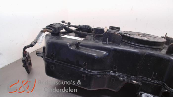 Adblue tank van een Volkswagen Transporter, Gebruikt, -, Volkswagen, -