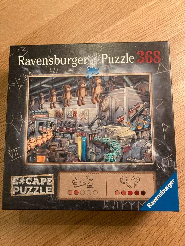 Ravensburger Escape Puzzel - Speelgoed Fabriek, Hobby en Vrije tijd, Denksport en Puzzels, Zo goed als nieuw, Legpuzzel, Minder dan 500 stukjes