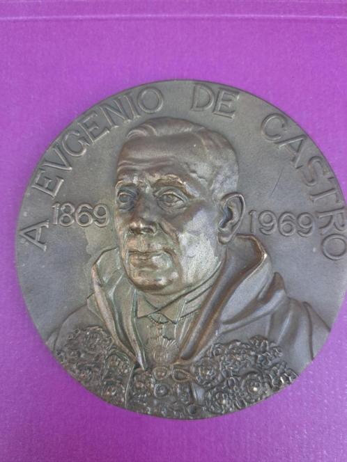 1969 Portugal medaille E. de Castro door Cabral Antunes, Postzegels en Munten, Penningen en Medailles, Brons, Buitenland, Verzenden