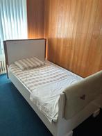 Vintage slaapkamer met commode en nachtkastje, Eenpersoons, Ophalen of Verzenden, Zo goed als nieuw, 200 cm