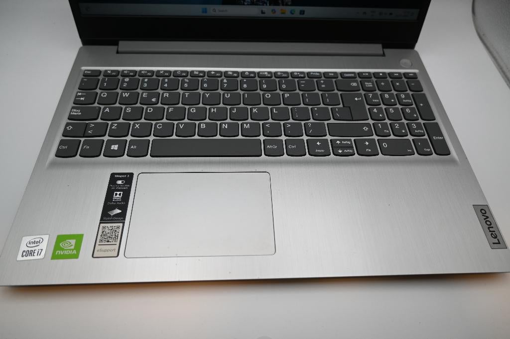 Lenovo IdeaPad 3, Ophalen of Verzenden, Zo goed als nieuw, Hoesje of Tasje