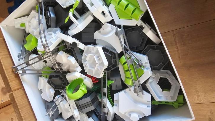 Gravitrax 2 dozen vol met verschillende uitbreidingen, Kinderen en Baby's, Speelgoed | Educatief en Creatief, Zo goed als nieuw