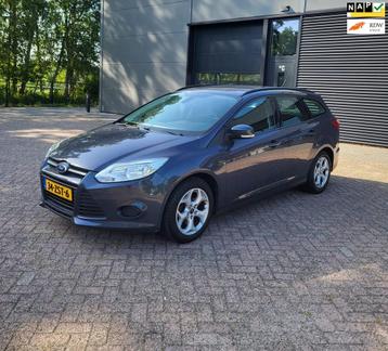 Ford Focus Wagon 1.0 EcoBoost Trend, CruisC, Airco beschikbaar voor biedingen