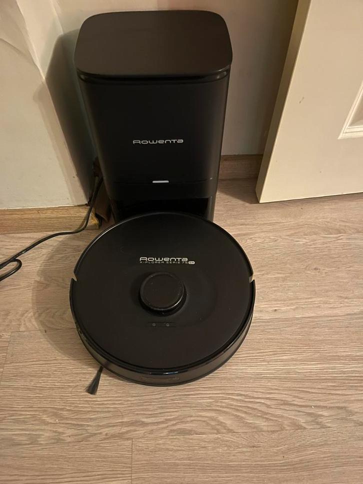 Rowenta robotstofzuiger/dweiler incl station, Witgoed en Apparatuur, Stofzuigers, Zo goed als nieuw, Robotstofzuiger, Ophalen