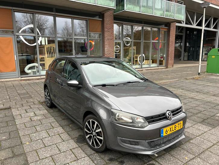 Volkswagen Polo 1.2 51KW 2010 Grijs, Auto's, Volkswagen, Particulier, Polo, Benzine, B, Hatchback, Handgeschakeld, Geïmporteerd