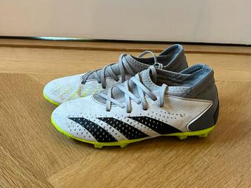 Adidas Predator Voetbalschoenen Maat 36 beschikbaar voor biedingen