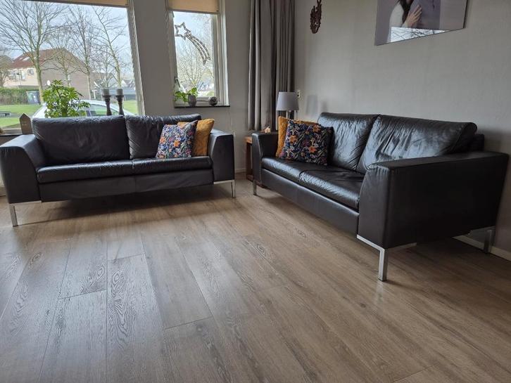 Montel leren banken, Huis en Inrichting, Banken | Bankstellen, Zo goed als nieuw, Rechte bank, Vierpersoons of meer, 150 tot 200 cm