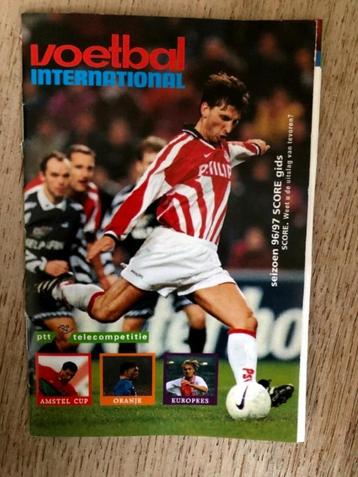 Voetbal International Score gids van seizoen 96/97 beschikbaar voor biedingen