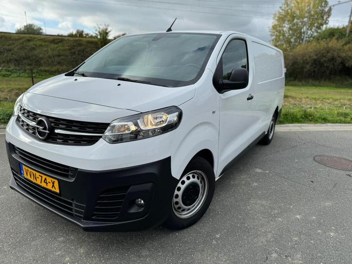 Opel Vivaro 2.0 diesel 145 L3 |Carplay |Afgetimmerd | Camera, Auto's, Bestelauto's, Bedrijf, 360° camera, ABS, Achteruitrijcamera