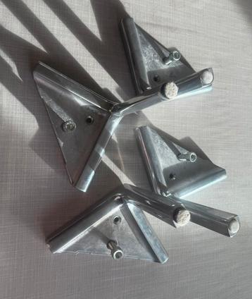 Bloq bank  design on stock aluminium poten beschikbaar voor biedingen