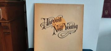 Neil Young-Harvest LP beschikbaar voor biedingen