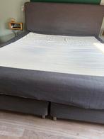 Bed without mattress, Huis en Inrichting, Slaapkamer | Boxsprings, Gebruikt, Tweepersoons, Ophalen of Verzenden, 180 cm