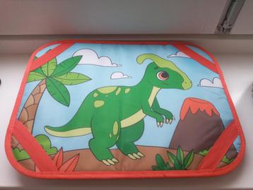 37x27 leuk schootkussen voor kind met Dino huiswerk tekenen beschikbaar voor biedingen