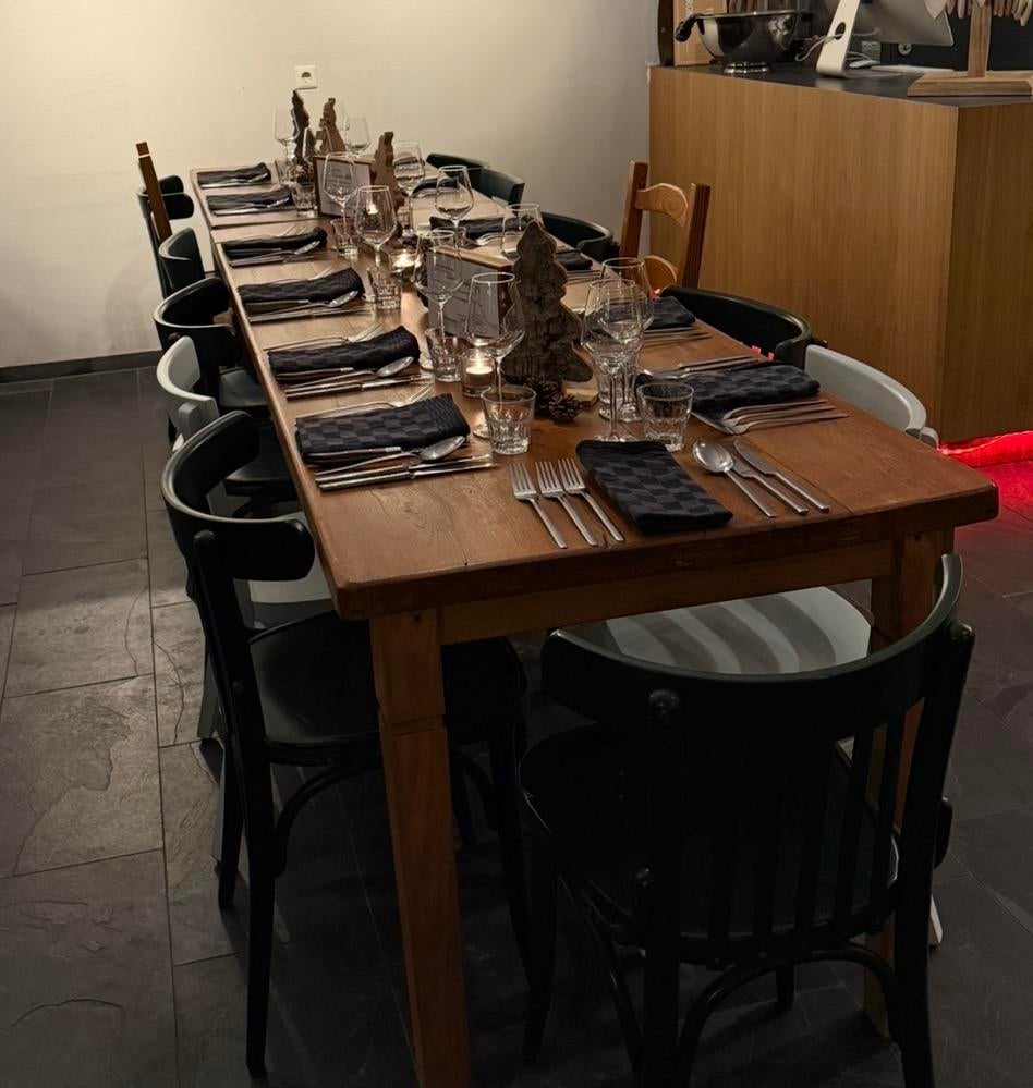 Houten  “oude cafe” eettafel., Huis en Inrichting, Barren, Gebruikt, Ophalen of Verzenden