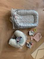 Super nette Done By deere set! Nestje, voedingskussen etc., Kinderen en Baby's, Babymode-accessoires, Ophalen, Zo goed als nieuw