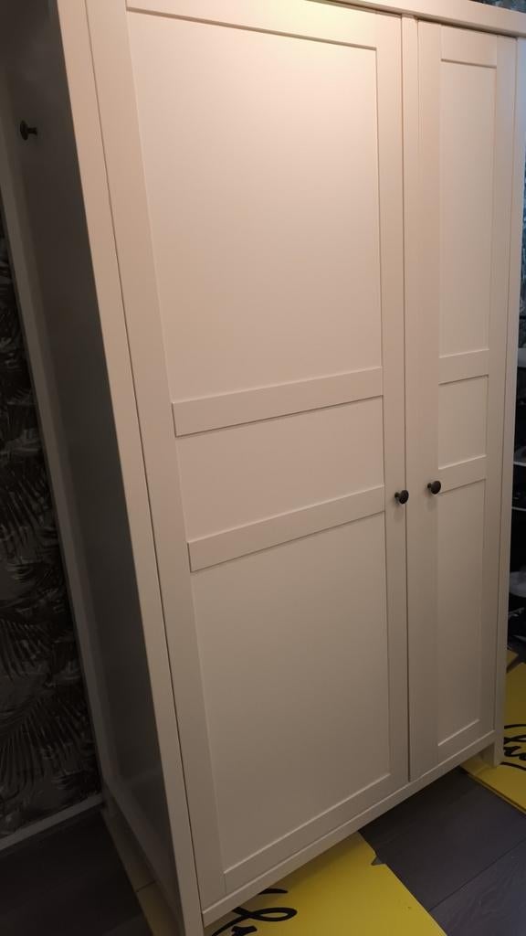 IKEA Hemnes kledingkast - redelijke staat, Ophalen, 100 tot 150 cm, Zo goed als nieuw, 150 tot 200 cm