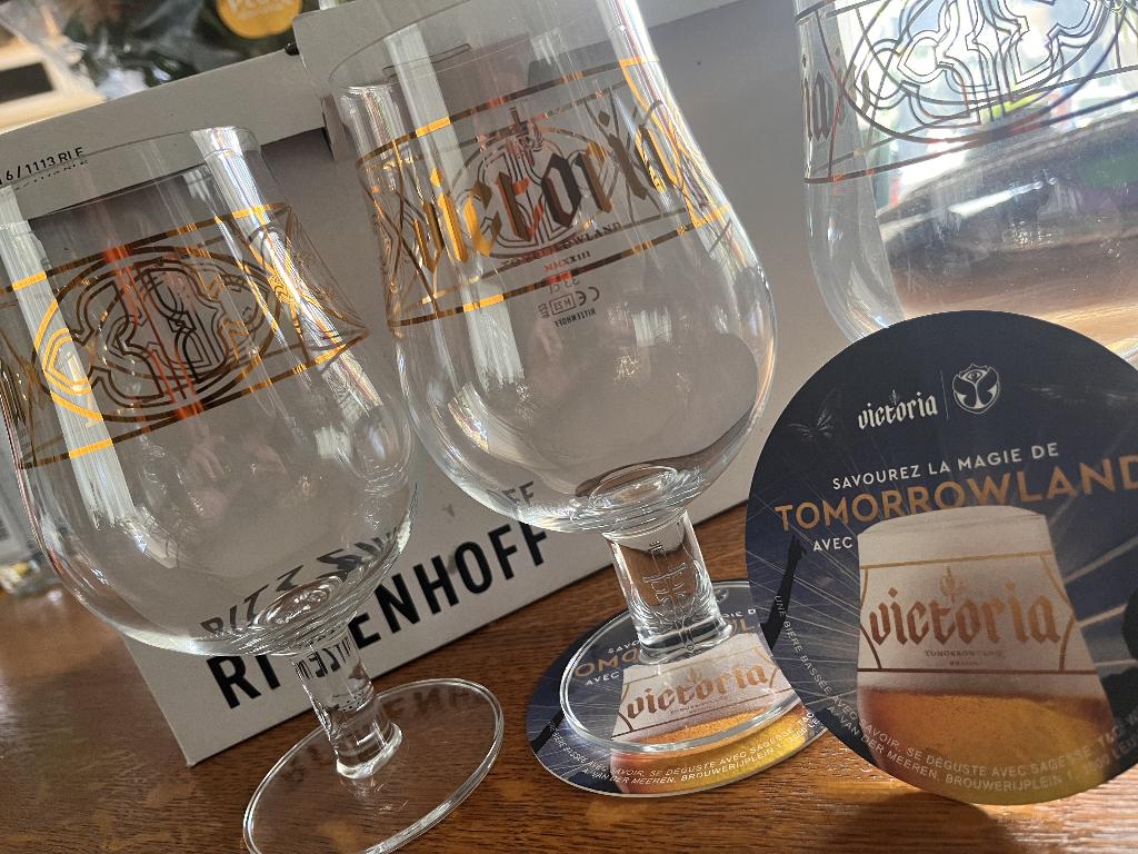 Tomorrowland X Victoria . 6 glassen, Verzamelen, Ophalen of Verzenden, Nieuw, Bierglas