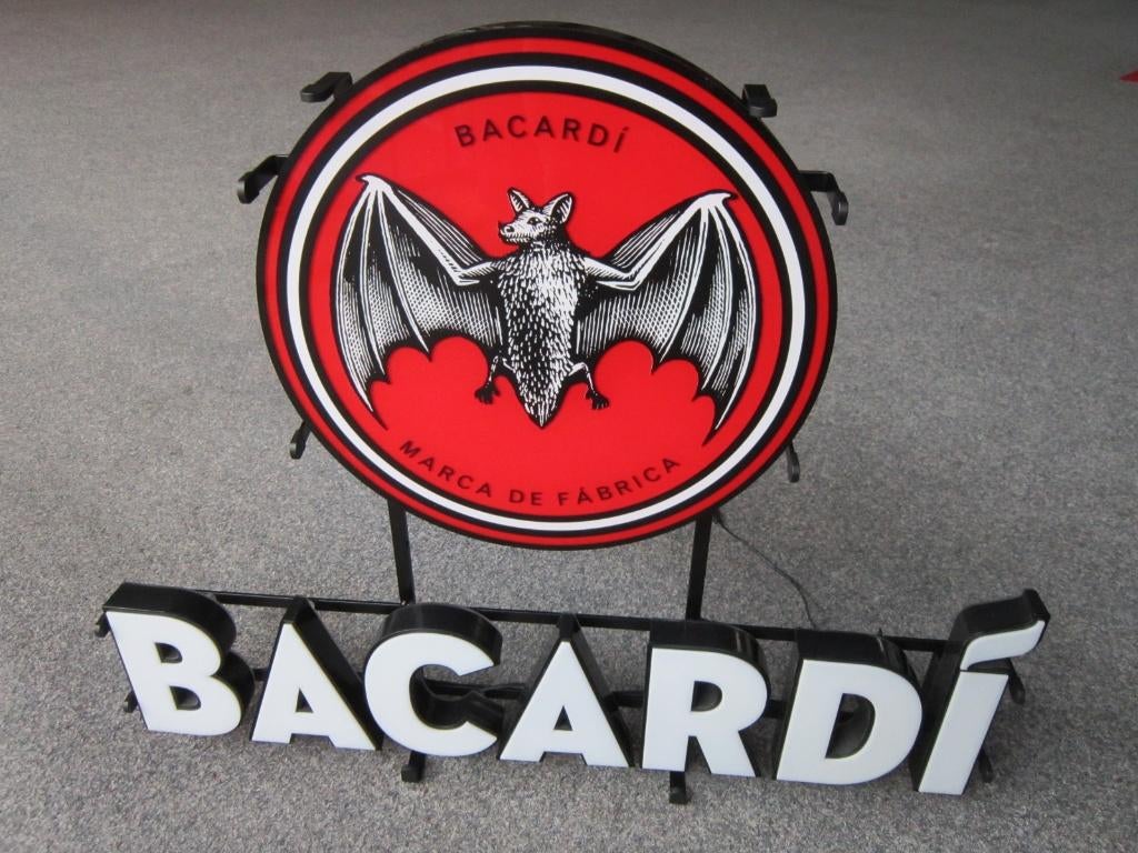 BACARDI XXL LED LICHTRECLAME, Ophalen, Zo goed als nieuw, Lichtbak of (neon) lamp